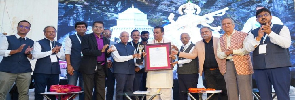 Vishwa Shanti Prakash Deep Award conferred on Prof. Dr. Vishwanath D. Karad