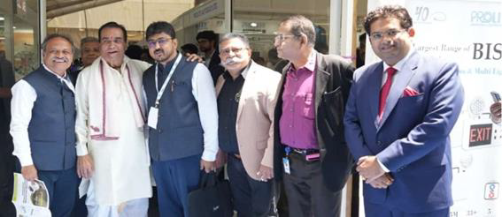 PRAKASH 2024 dignitaries group photo at exhibition